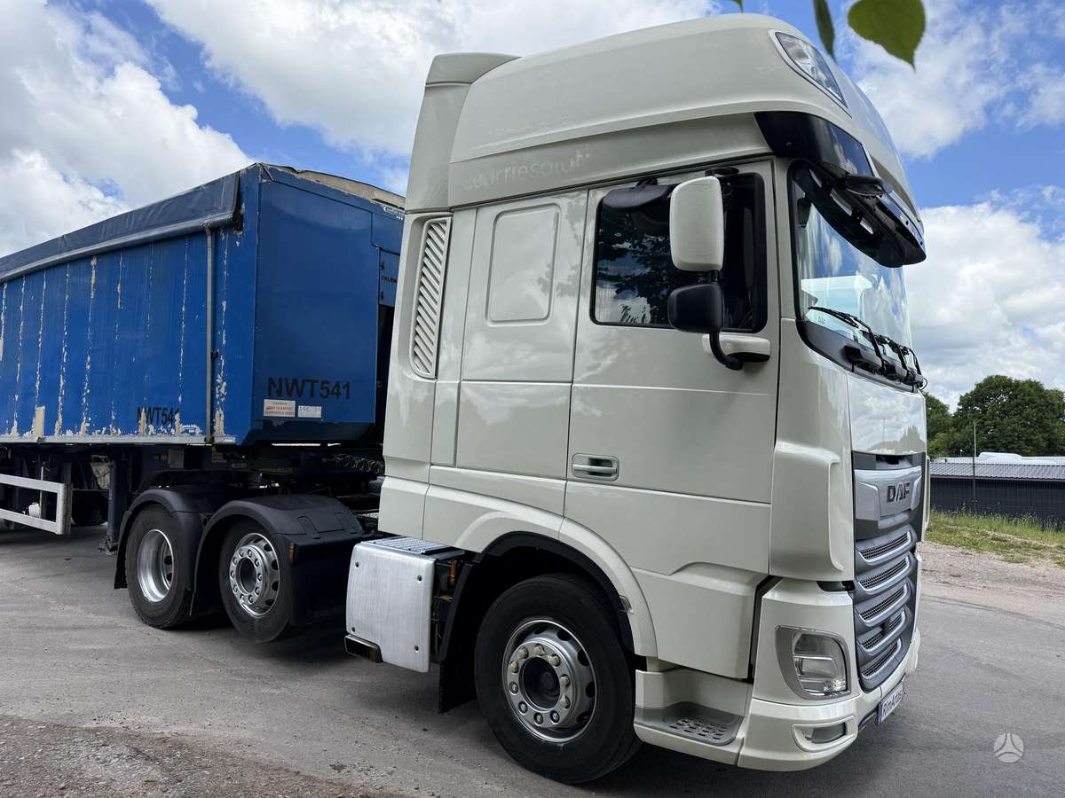 DAF XF 530, double sleeper