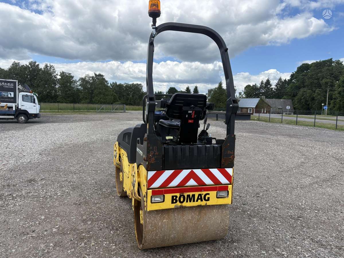 Bomag BW100AD, vibro technika