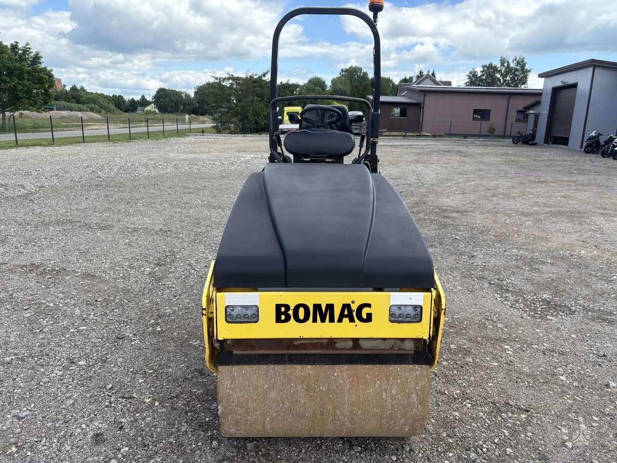 Bomag BW100AD, vibro technika