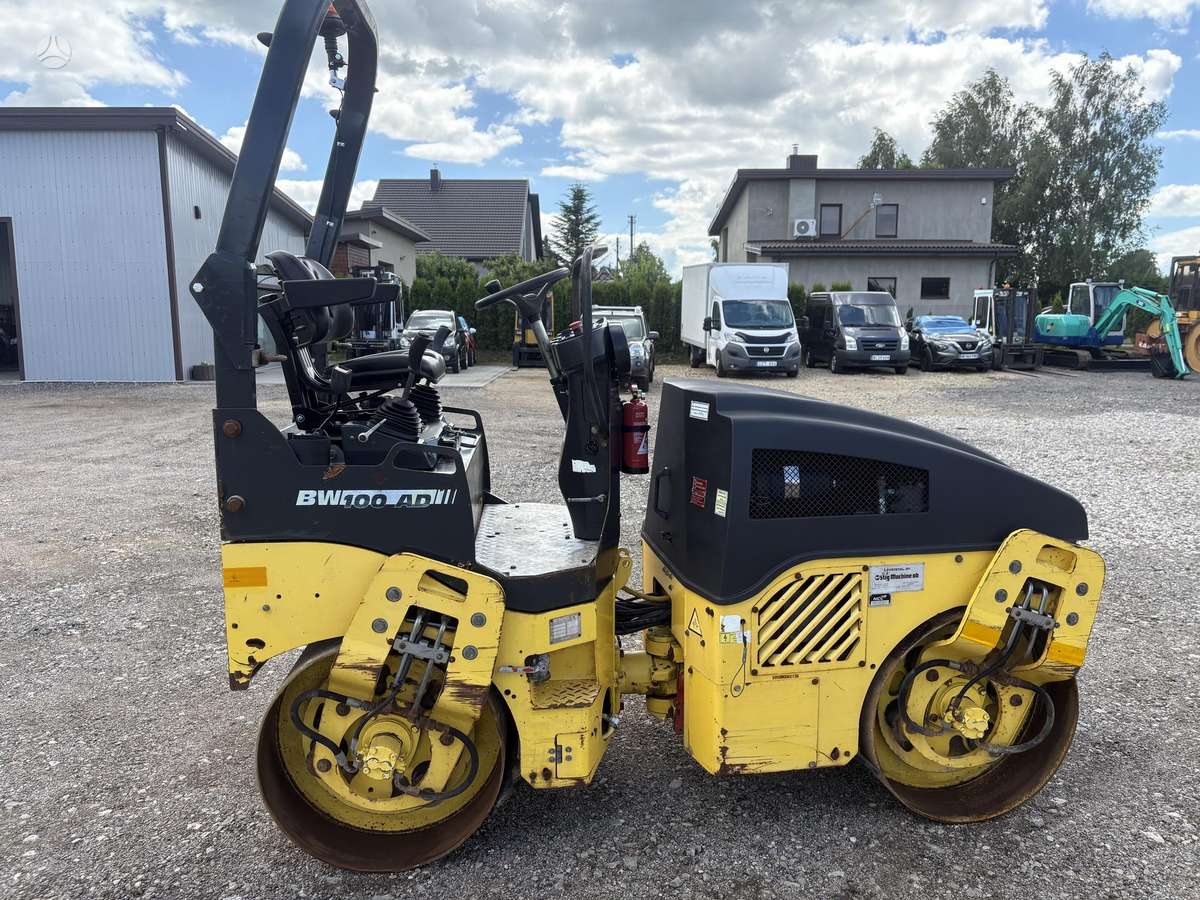 Bomag BW100AD, vibro technika