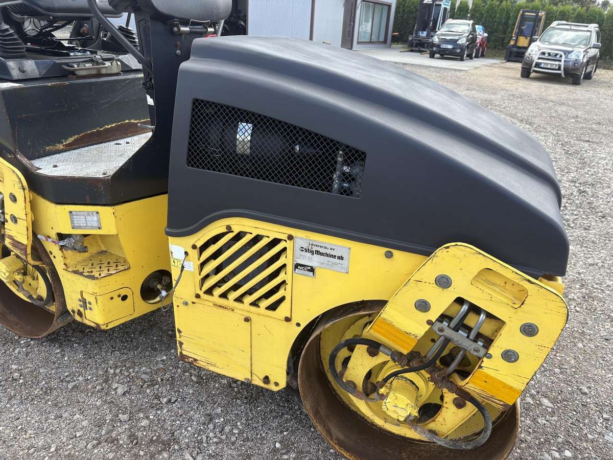 Bomag BW100AD, vibrator / compactor