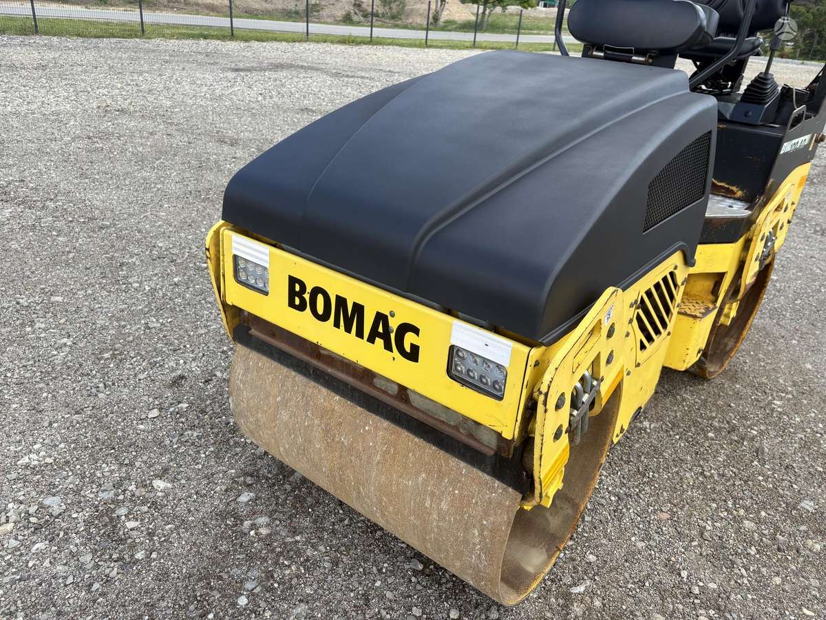Bomag BW100AD, vibro technika