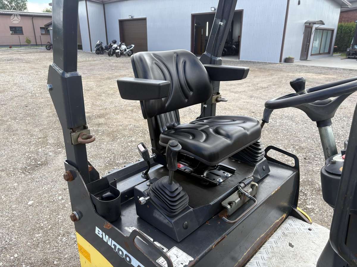 Bomag BW100AD, вибромашины