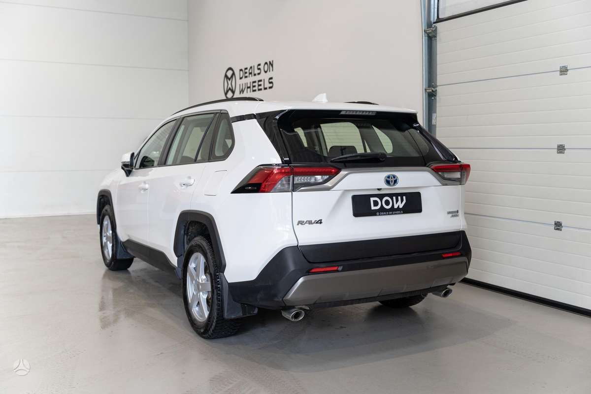 Toyota RAV4 - 6
