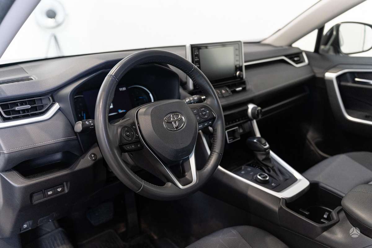 Toyota RAV4 - 9