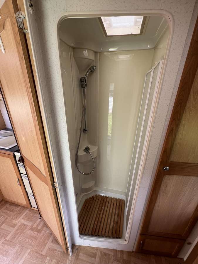 Elddis Chilington gt, кемперы