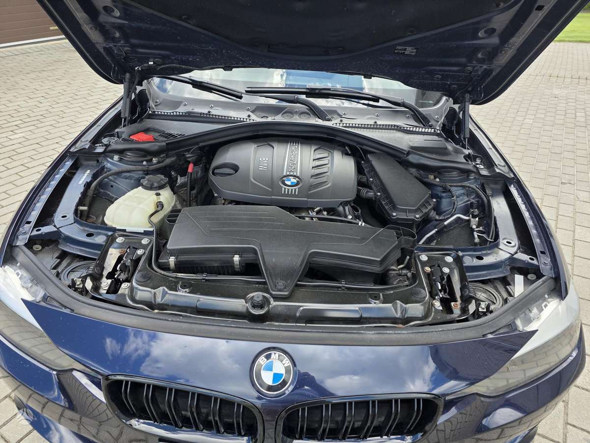 BMW 318, 2.0 l., wagon