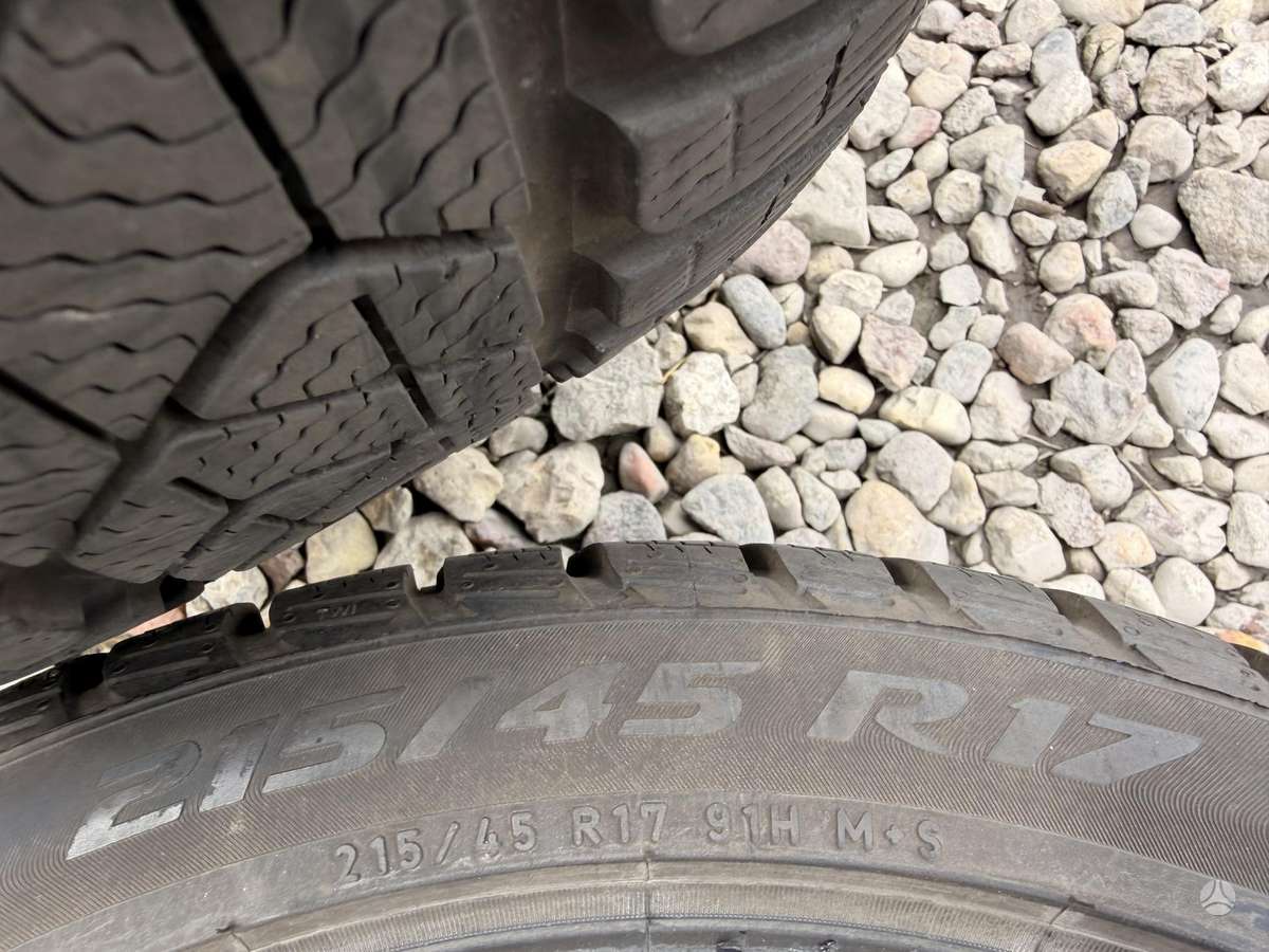 Pirelli, žieminės 215/45 R17