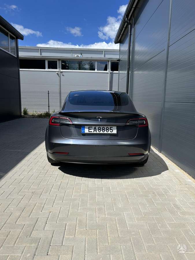 Tesla Model 3, 78 кВт·ч, Хэтчбек