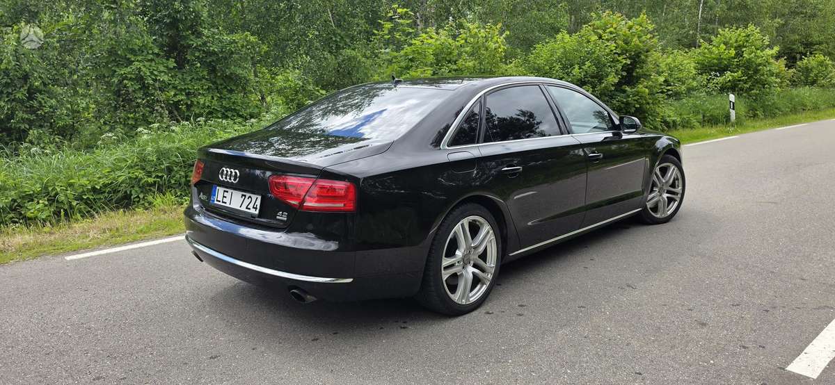 Audi A8 L, 4.2 l., Седан