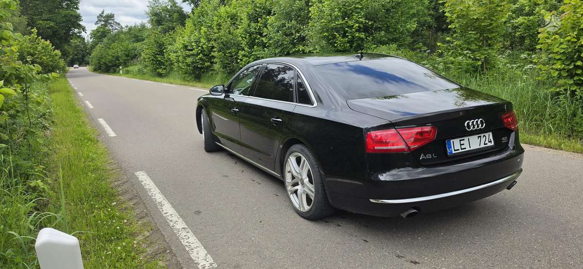 Audi A8 L, 4.2 l., Седан