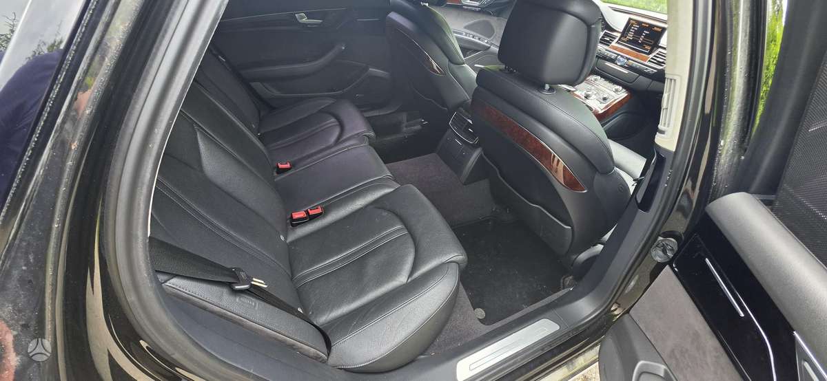 Audi A8 L, 4.2 l., Седан