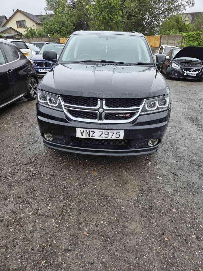 Dodge Journey dalimis