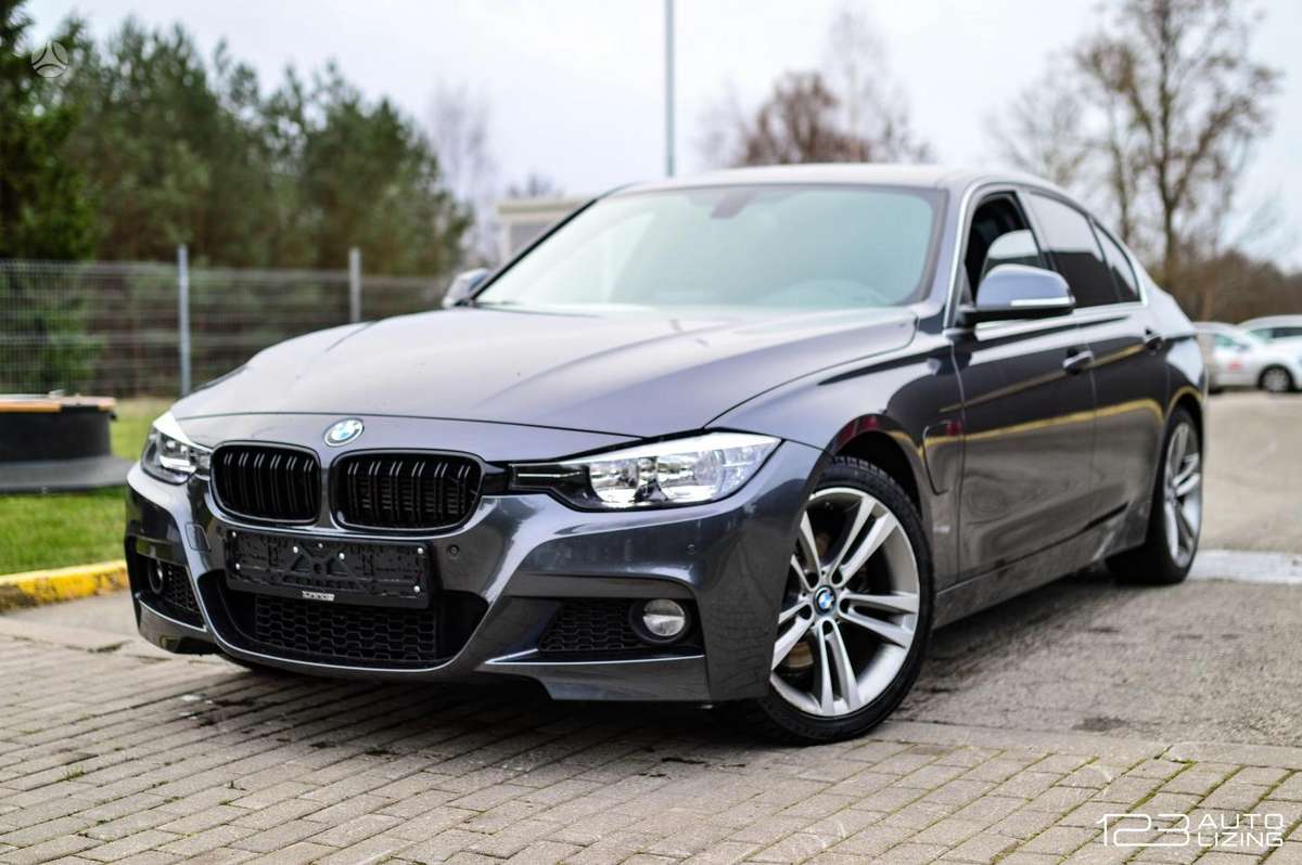 BMW 330, 2.0 l., Седан