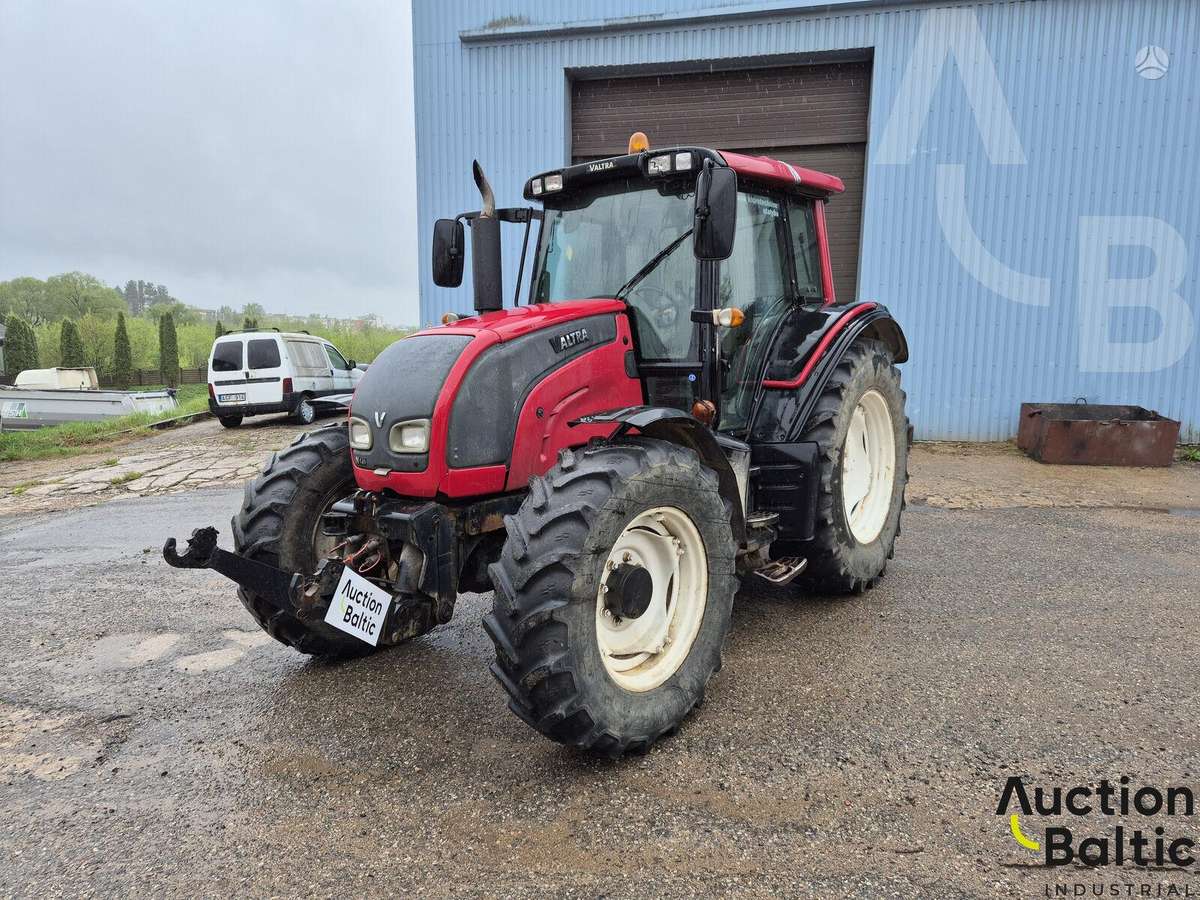 Valtra N141H, тракторы