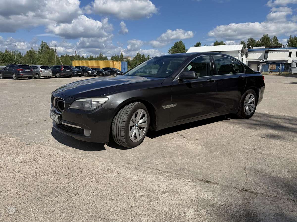 BMW 740, 3.0 l., Седан
