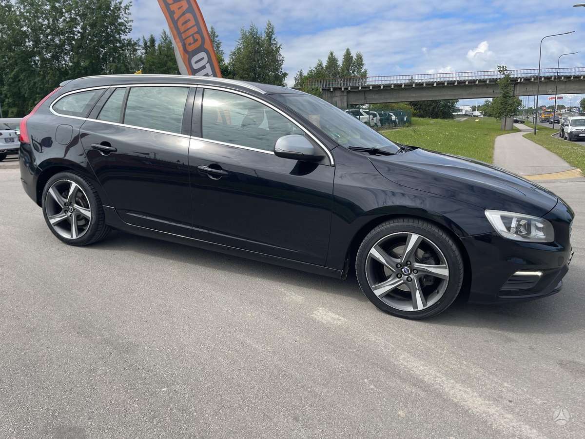 Volvo V60, 2.0 l., hatchback