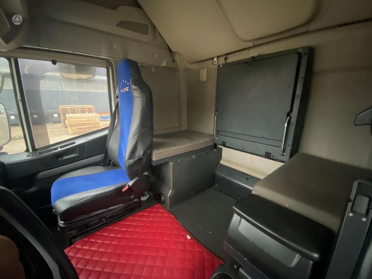 Iveco Stralis, double sleeper