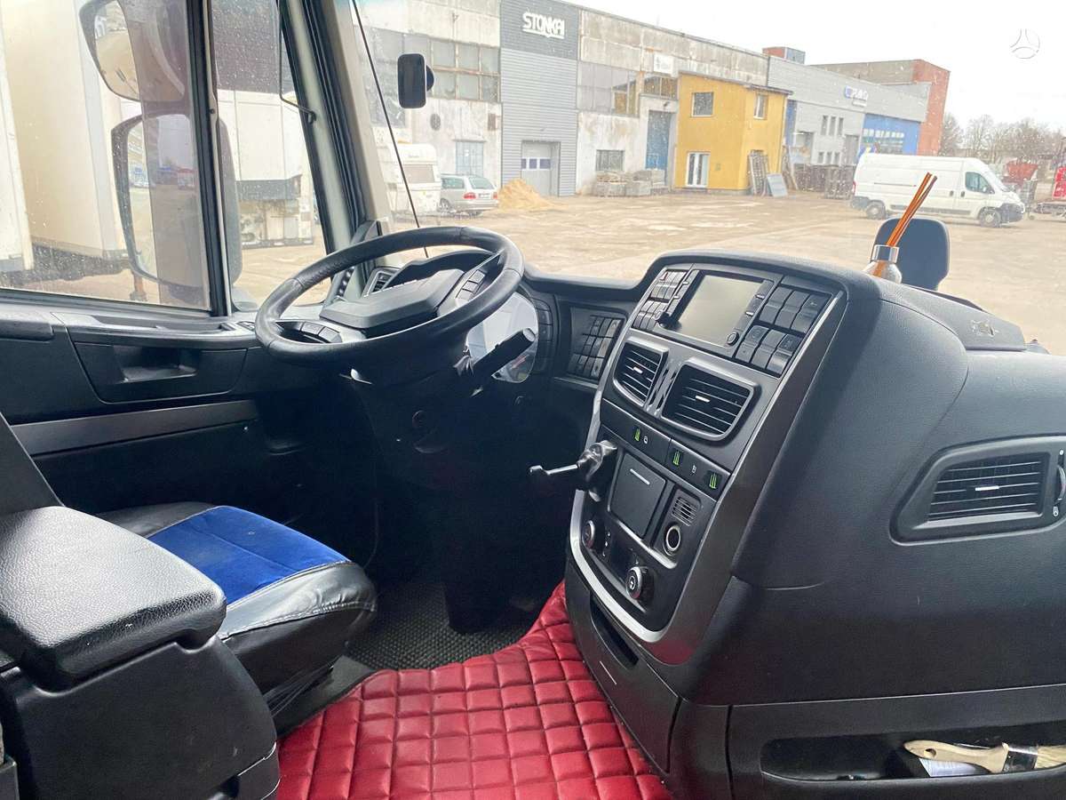 Iveco Stralis, double sleeper
