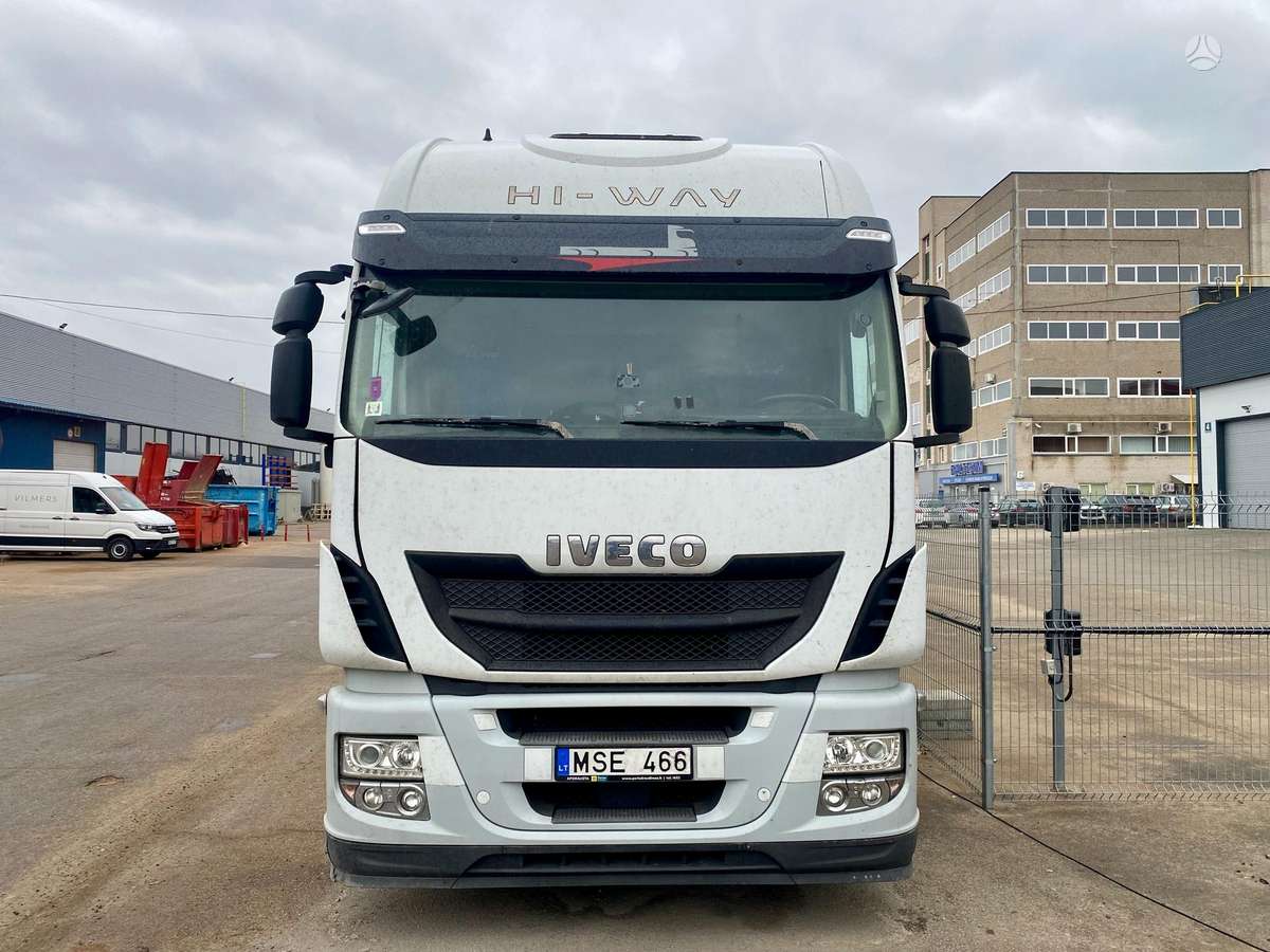 Iveco Stralis, double sleeper