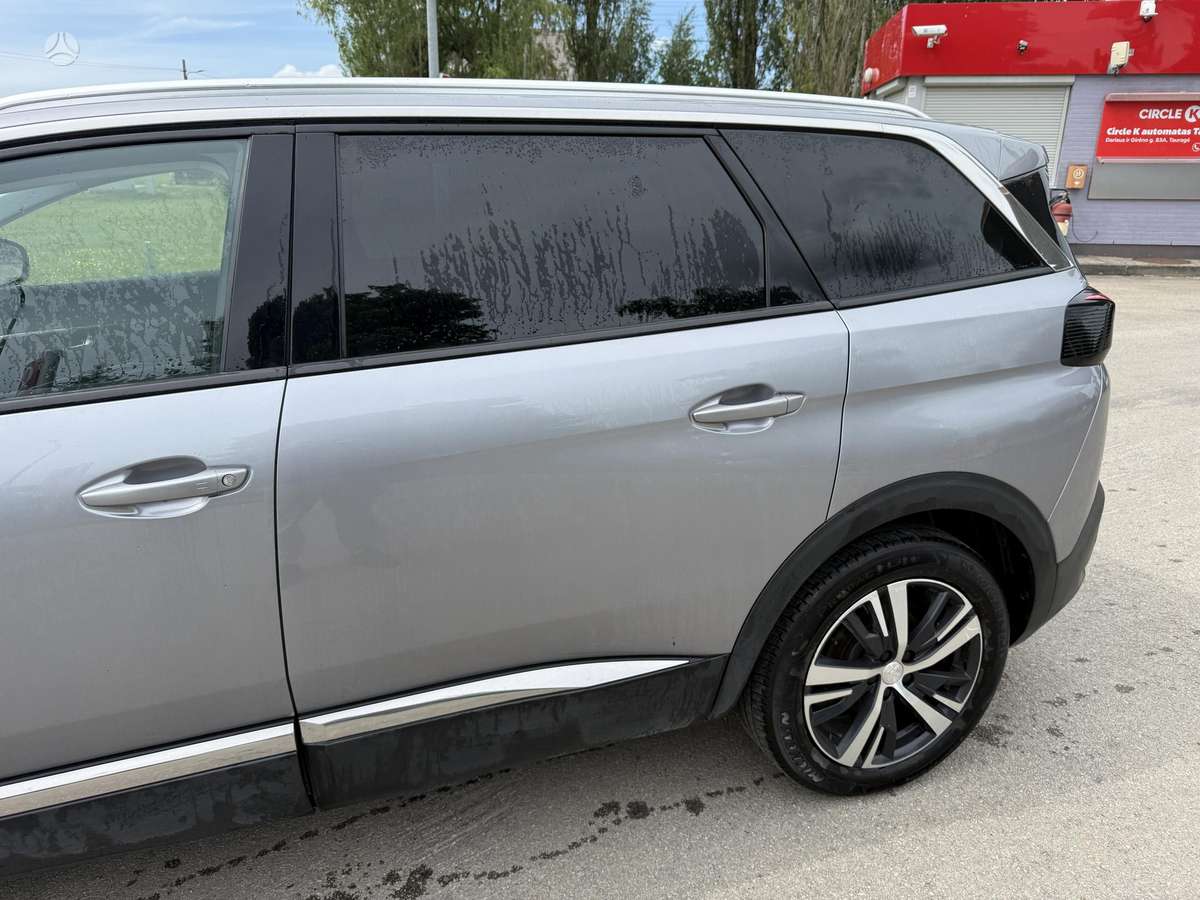Peugeot 5008 - 3