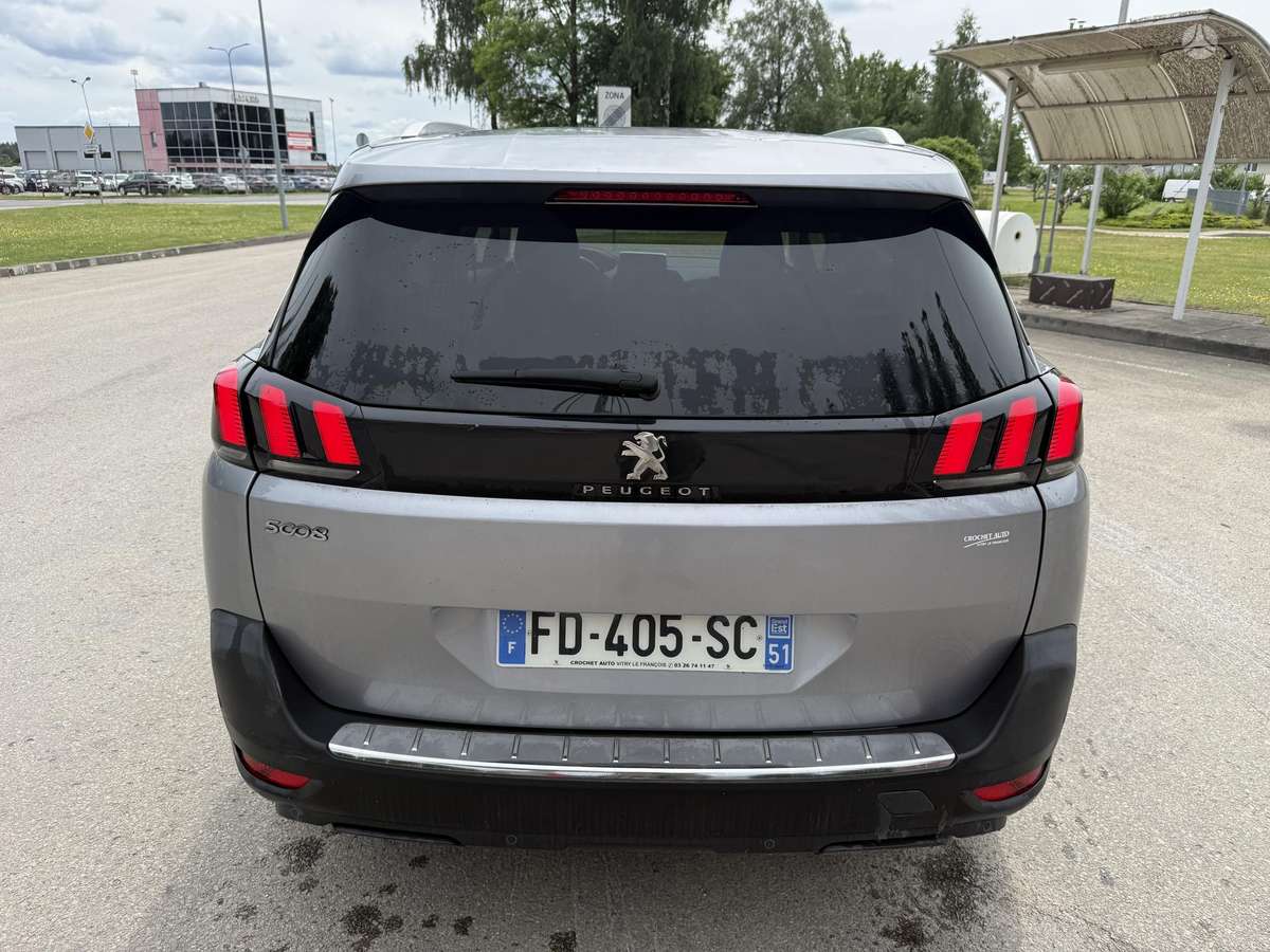 Peugeot 5008 - 5