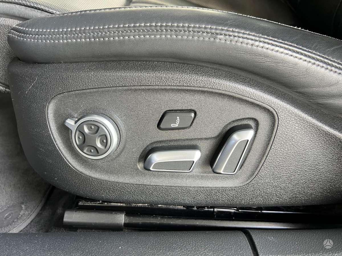 Audi A6, 3.0 l., Седан