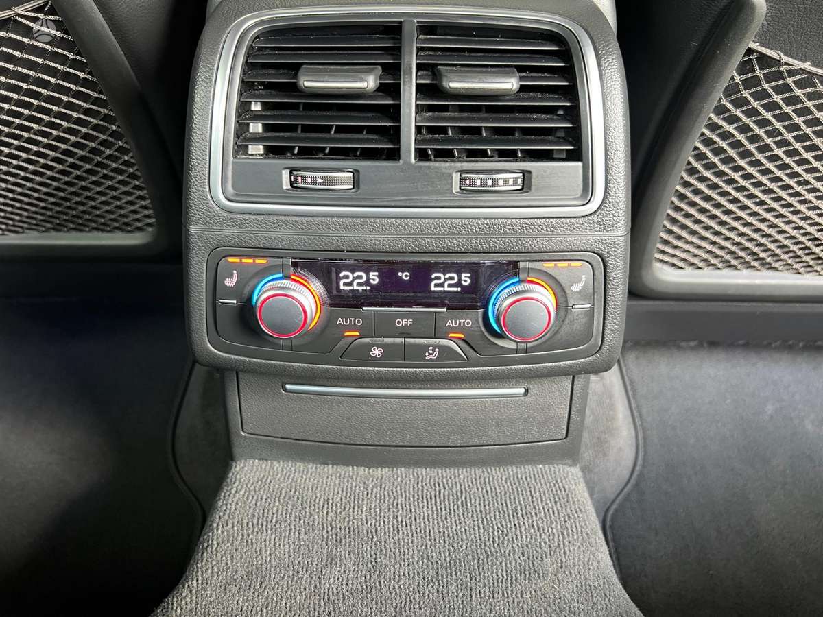 Audi A6, 3.0 l., Седан