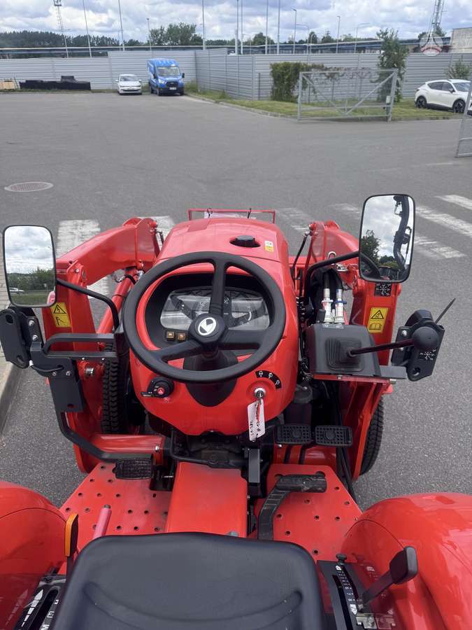 Kubota L1-382 HST, тракторы