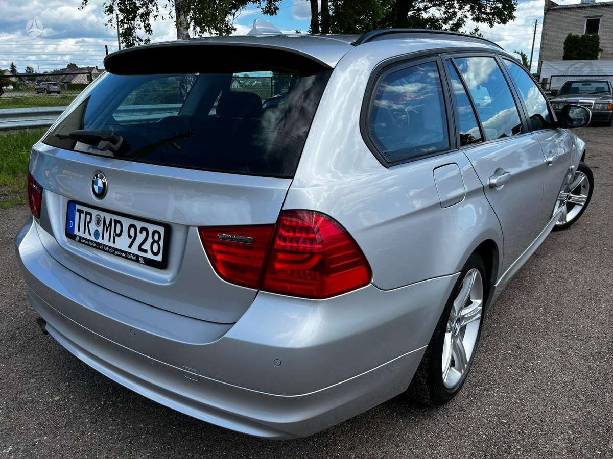 BMW 320, 2.0 l., universalas