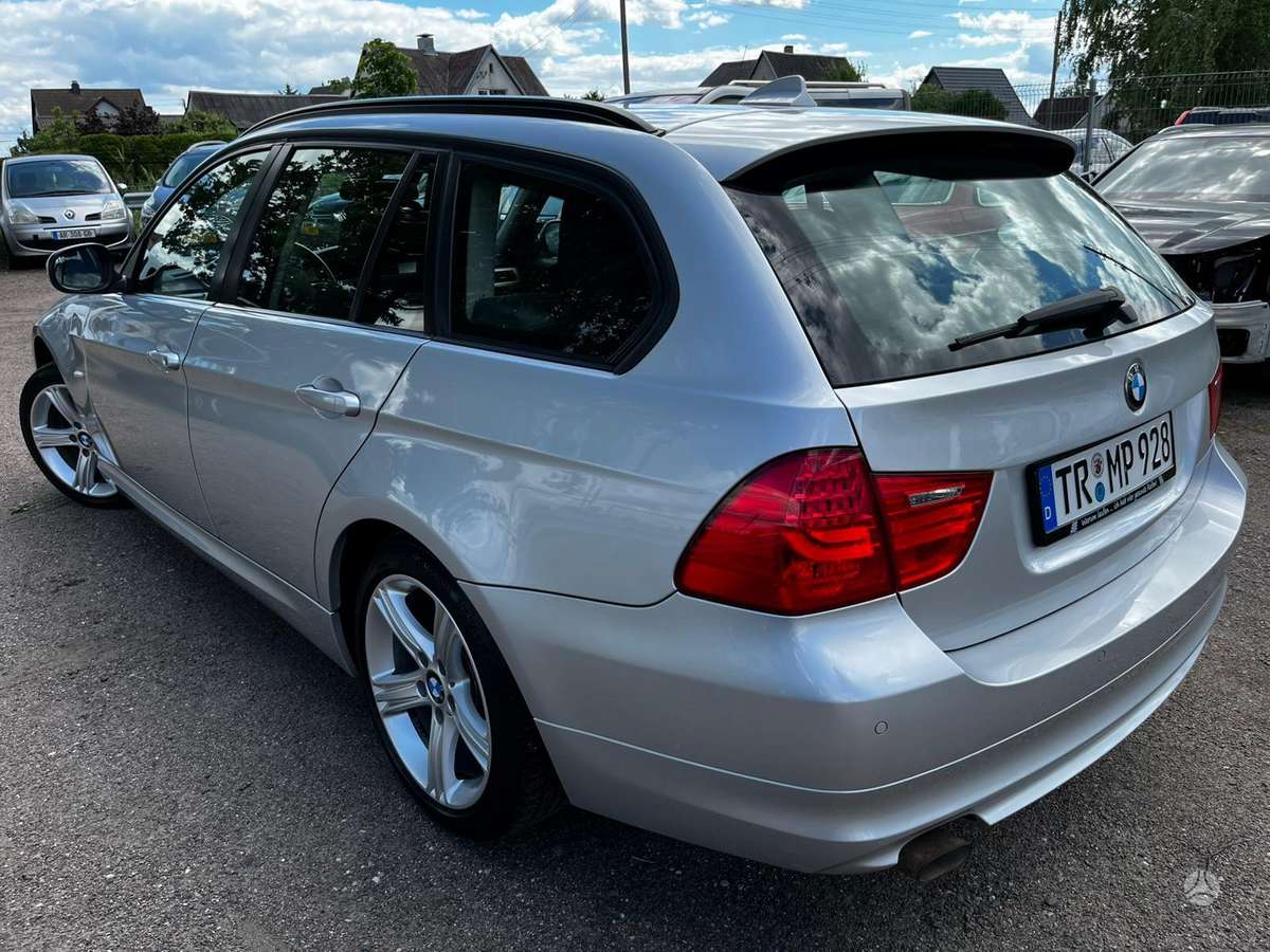 BMW 320, 2.0 l., wagon