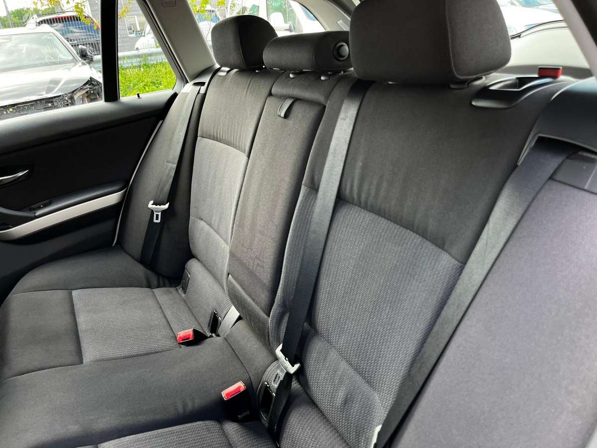 BMW 320, 2.0 l., Универсал