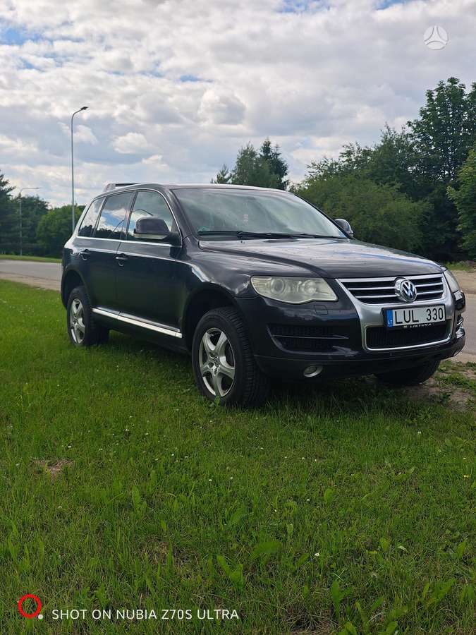 Volkswagen Touareg - 2