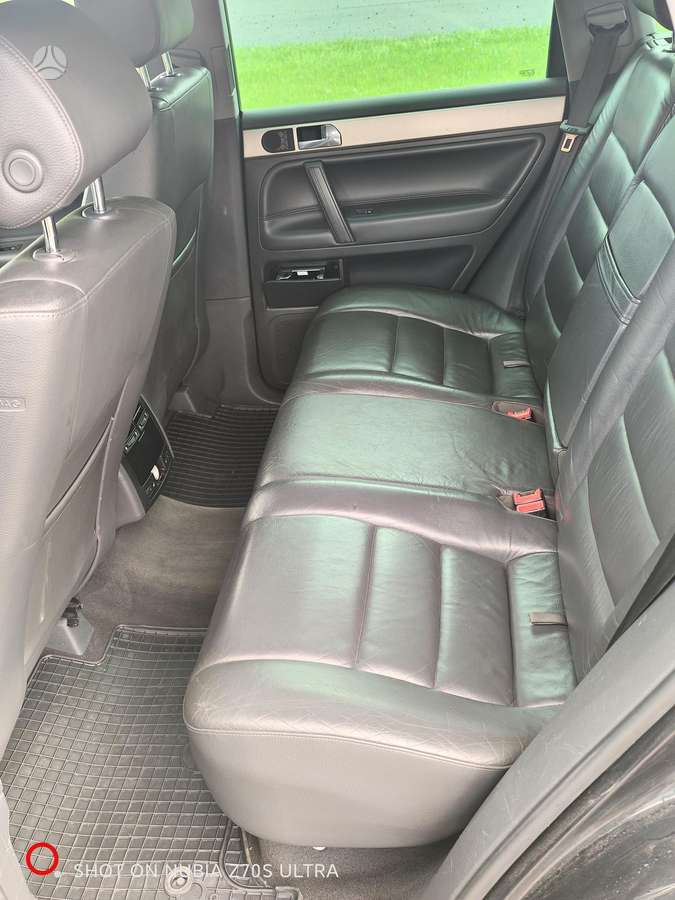 Volkswagen Touareg - 7