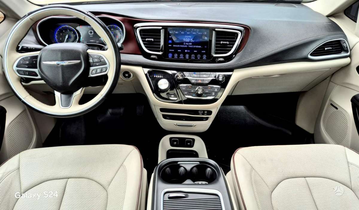 Chrysler Pacifica, 3.6 l., Минивэн