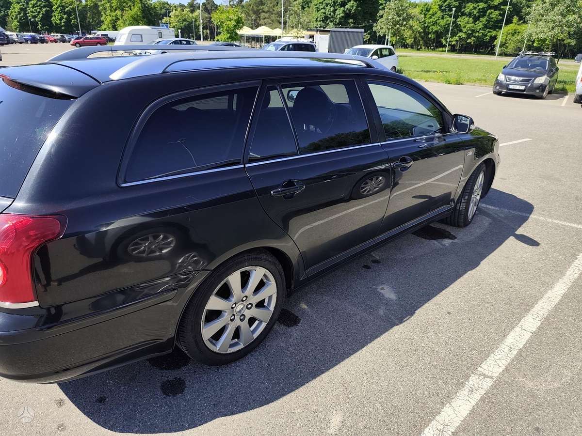 Toyota Avensis - 3
