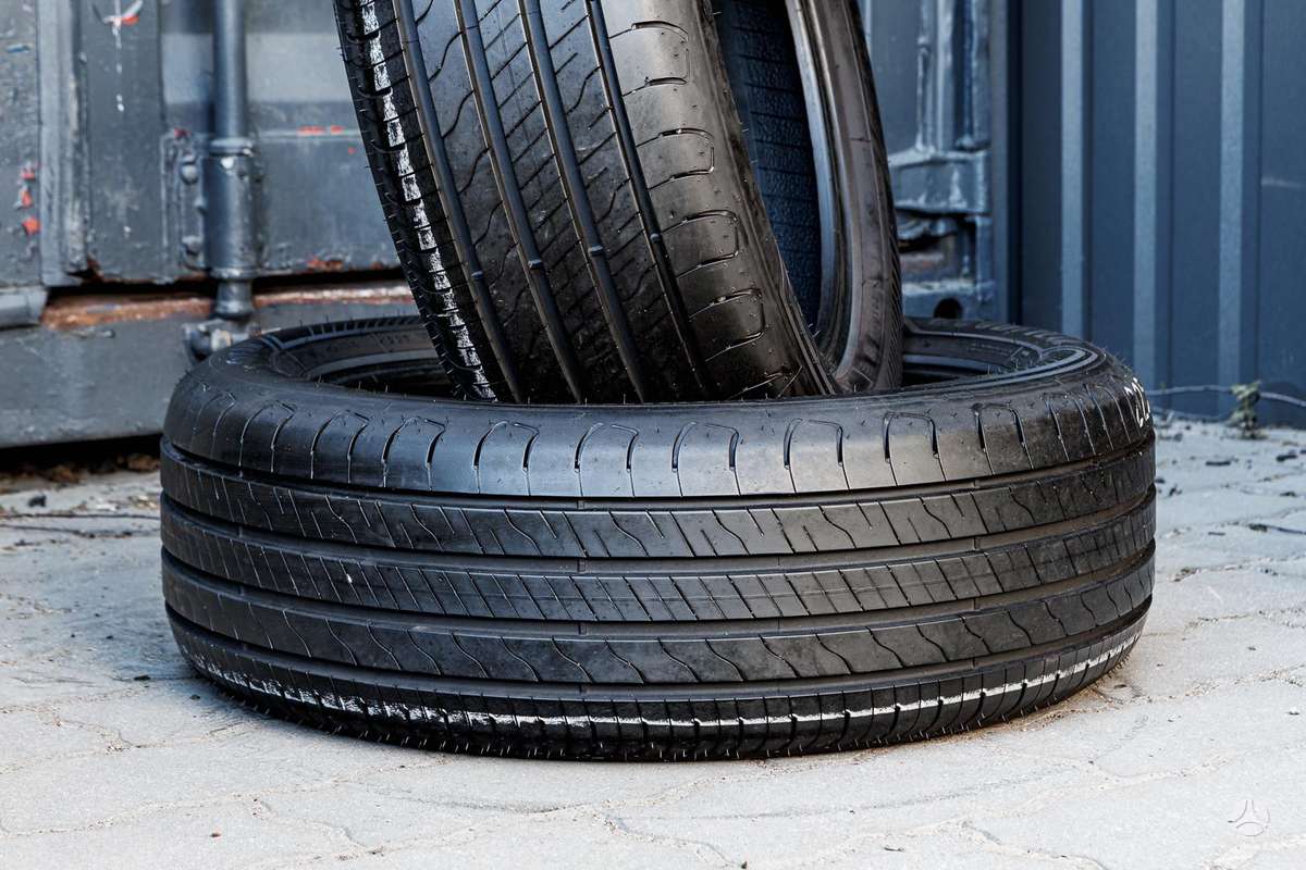 Goodyear Efficient Grip 2 SUV, vasarinės 225/55 R19