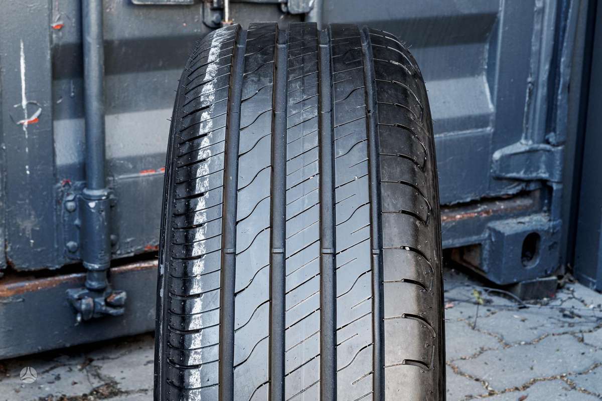 Goodyear Efficient Grip 2 SUV, летние 225/55 R19