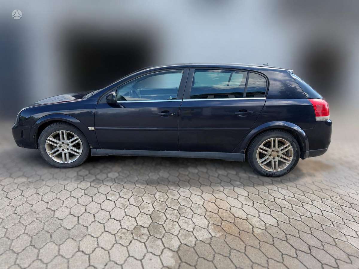 Opel Signum, 2.2 l., Хэтчбек