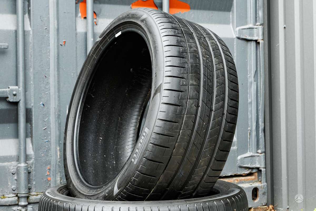 Pirelli P Zero 4, summer 315/35 R22