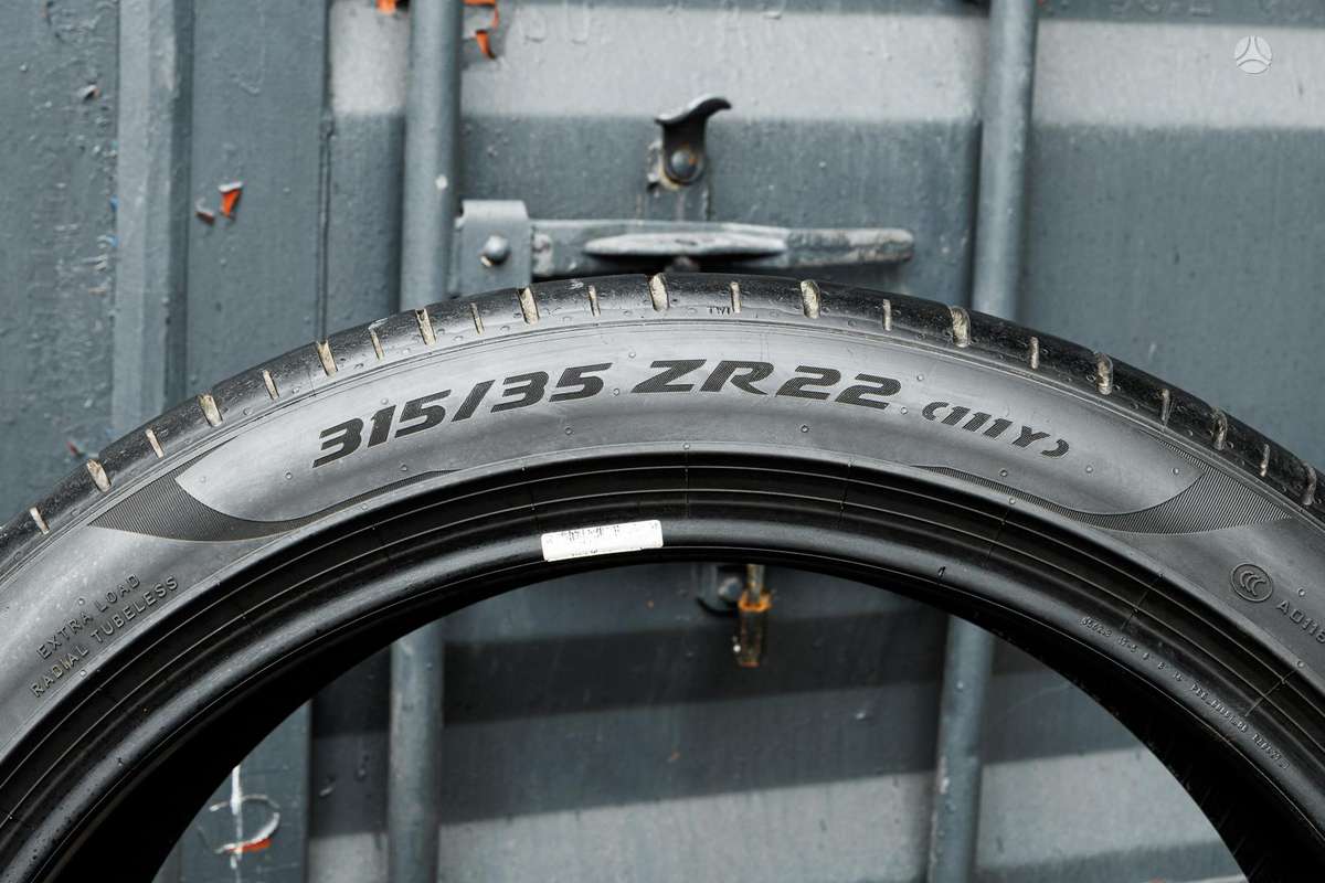 Pirelli P Zero 4, летние 315/35 R22