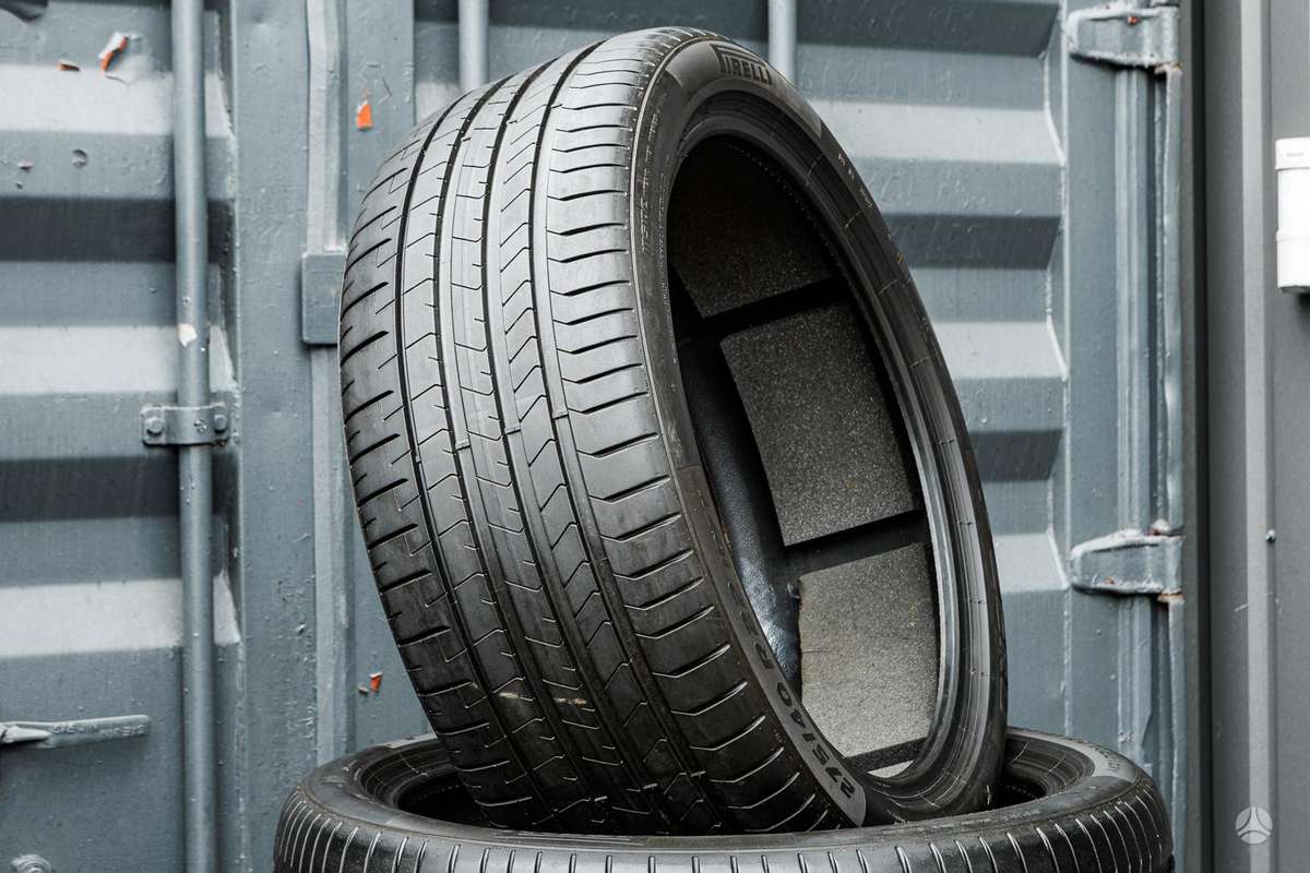 Pirelli P Zero 4, vasarinės 275/40 R22