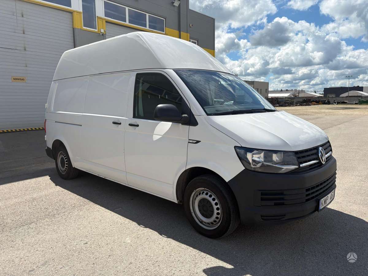 Volkswagen Transporter - 1