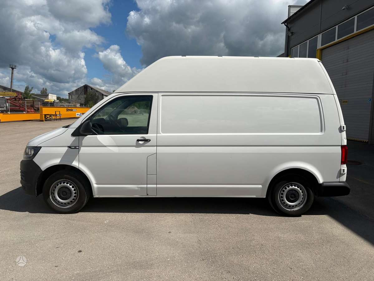 Volkswagen Transporter - 5