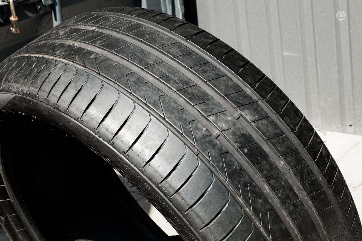 Pirelli Scorpion, summer 255/40 R20
