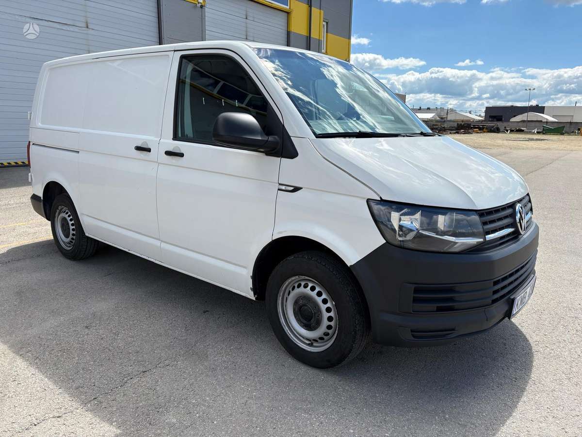 Volkswagen Transporter - 1