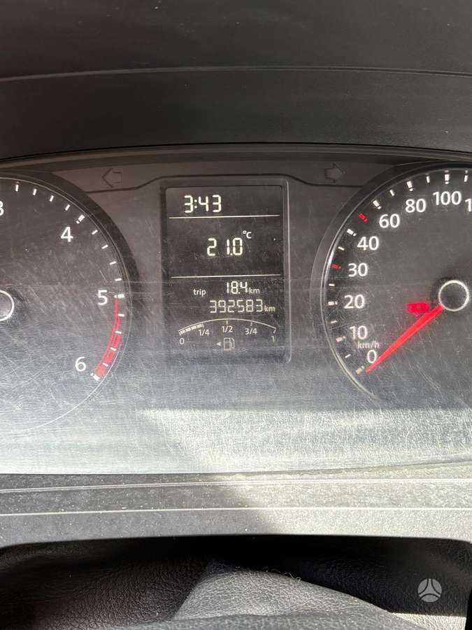 Volkswagen Transporter - 11