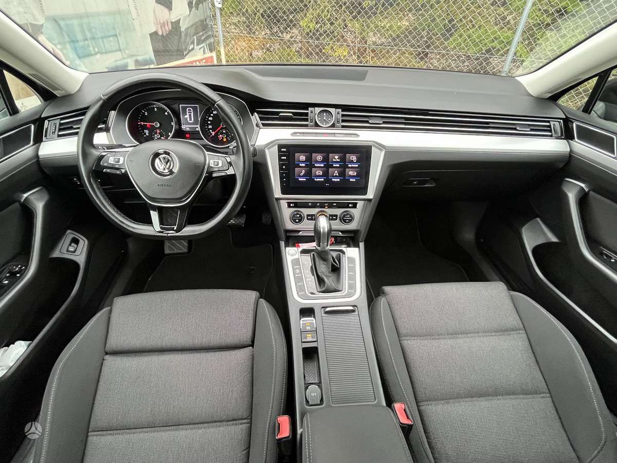 Volkswagen Passat - 9
