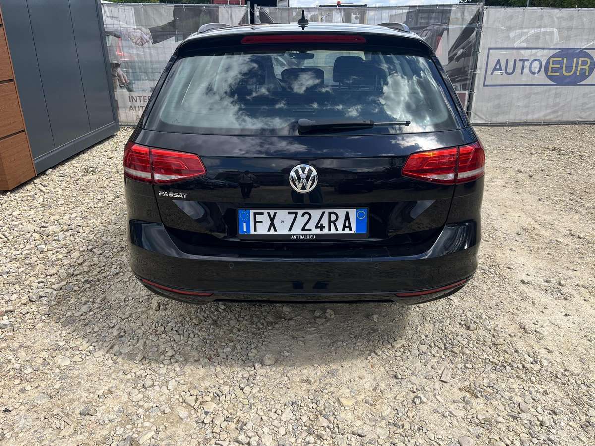 Volkswagen Passat - 7