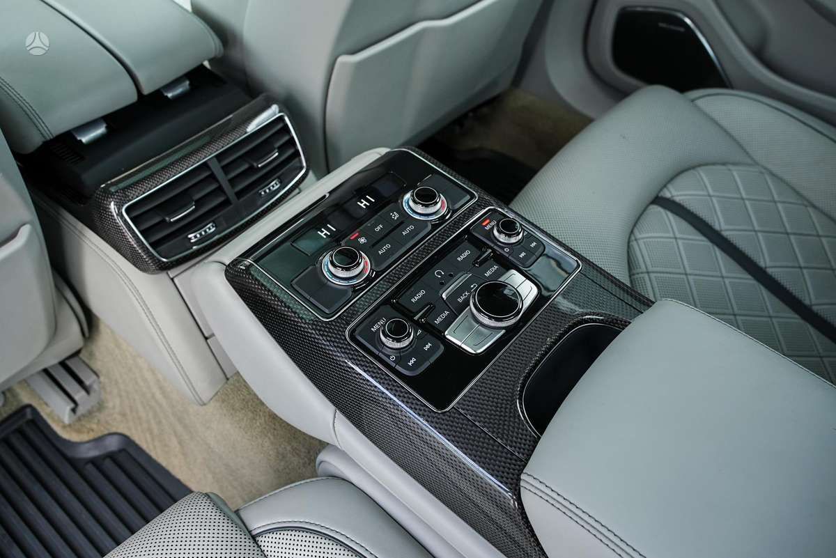 Audi S8, 4.0 l., Седан
